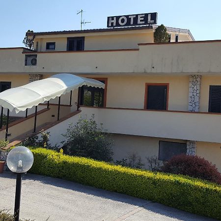Hotel Vittoria Benevento Esterno foto